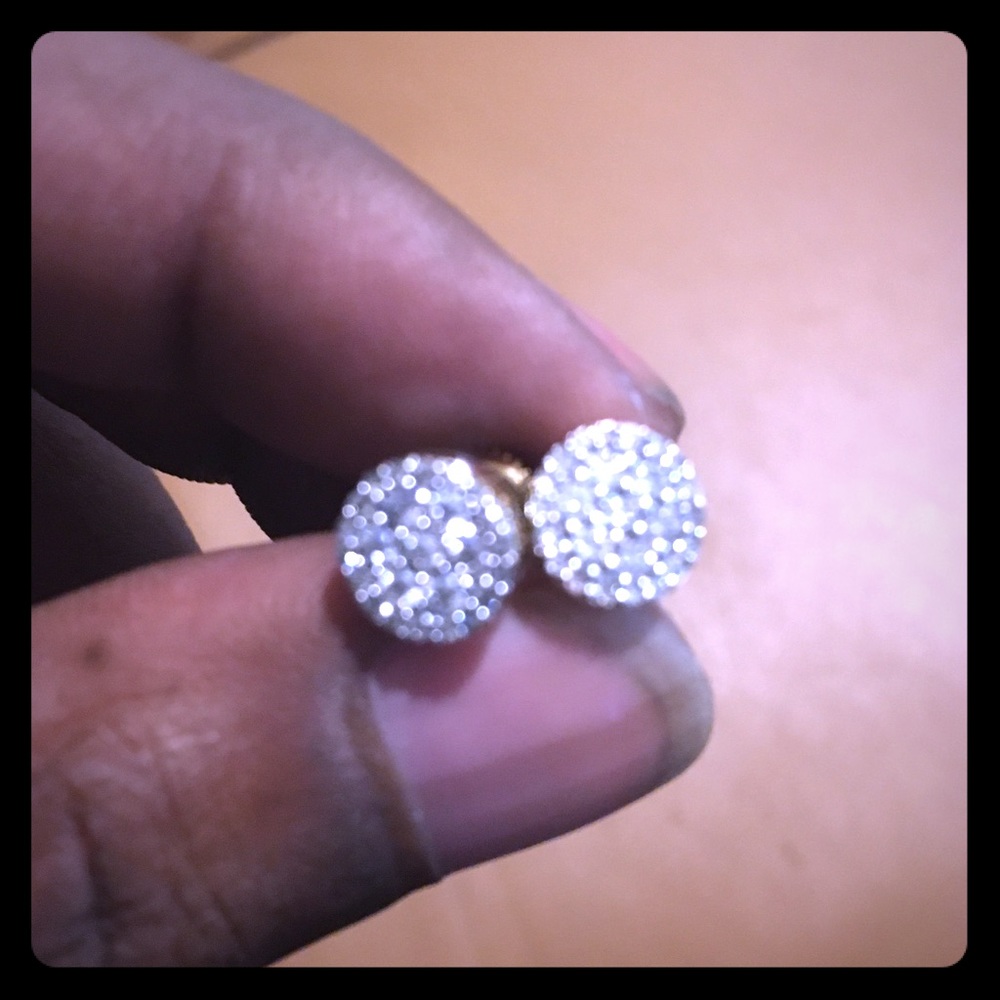 10k Vs diamond earrings